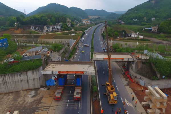 北京高速桥梁拆除,SPMT模块车,环保高效